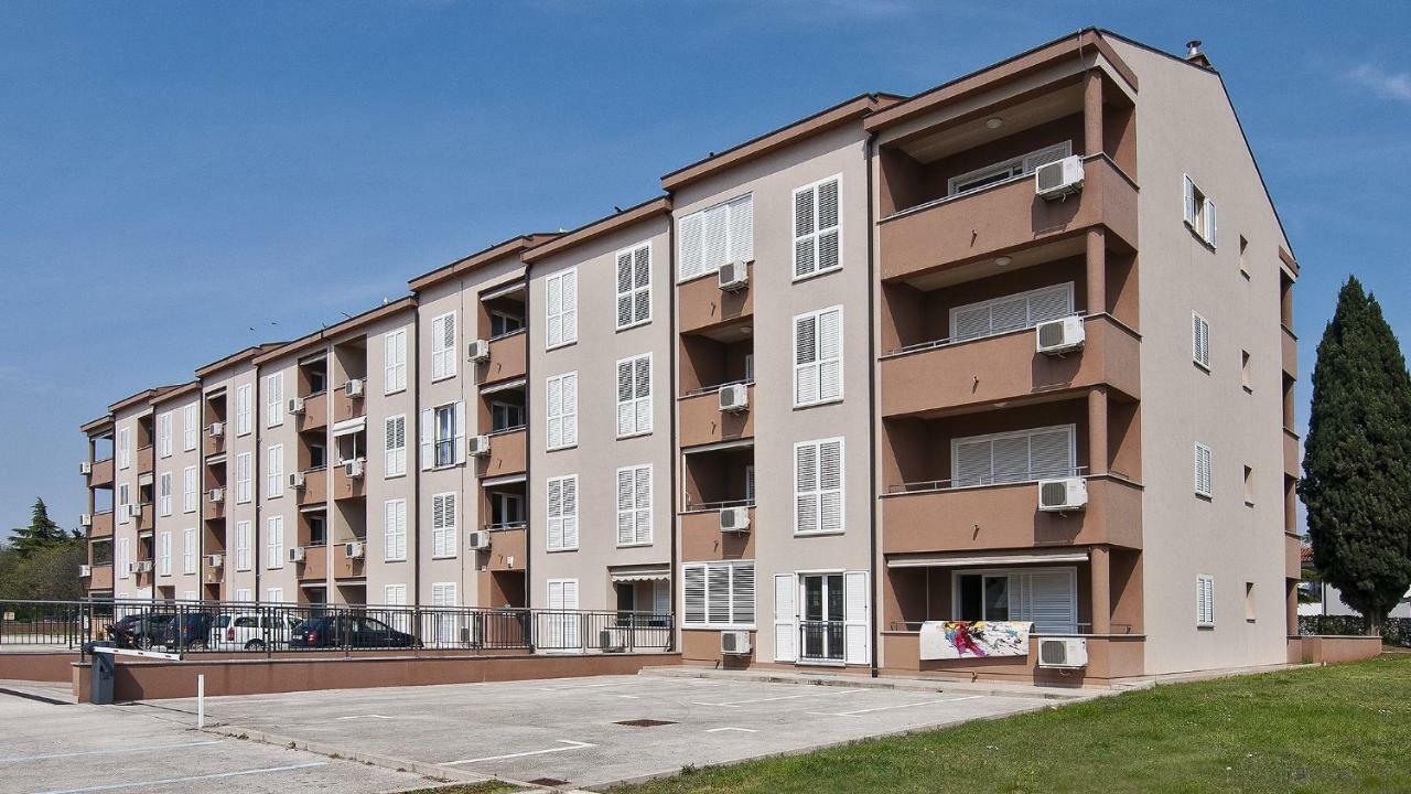 Pr Apartment Фажана Екстер'єр фото
